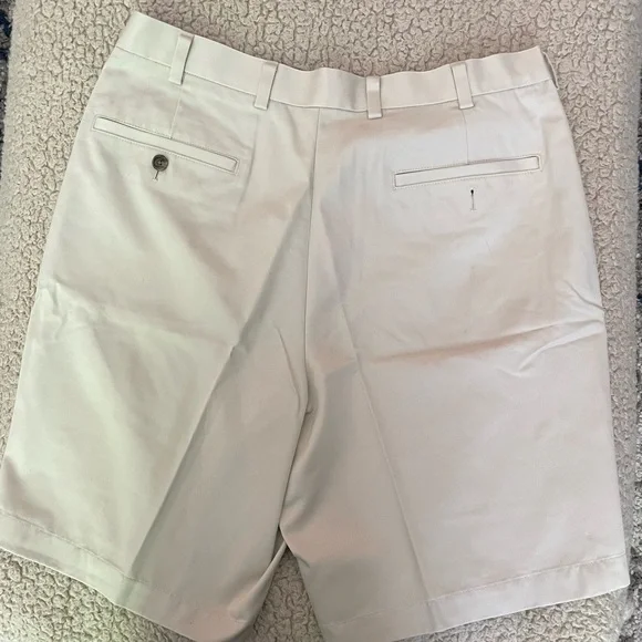 Brooks Brothers Chino Shorts - Picture 2 of 4